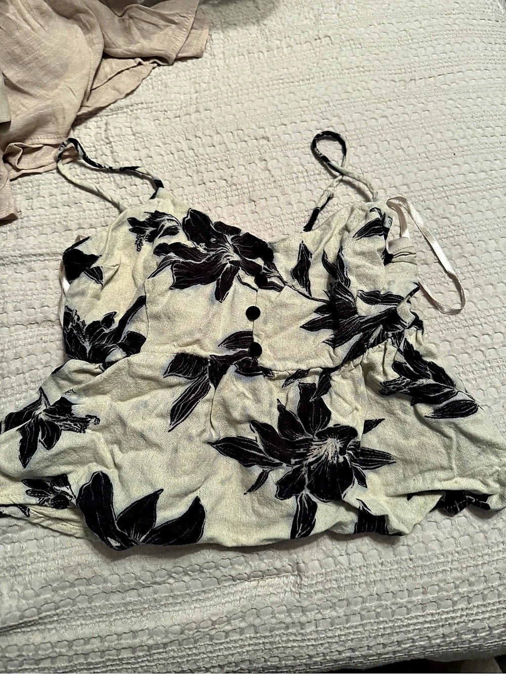 Floral Camisole in White & Black Like New